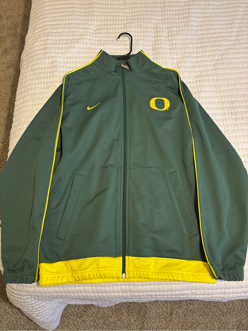 Nike Oregon Ducks Track Jacket - Full Zip - size Small - New